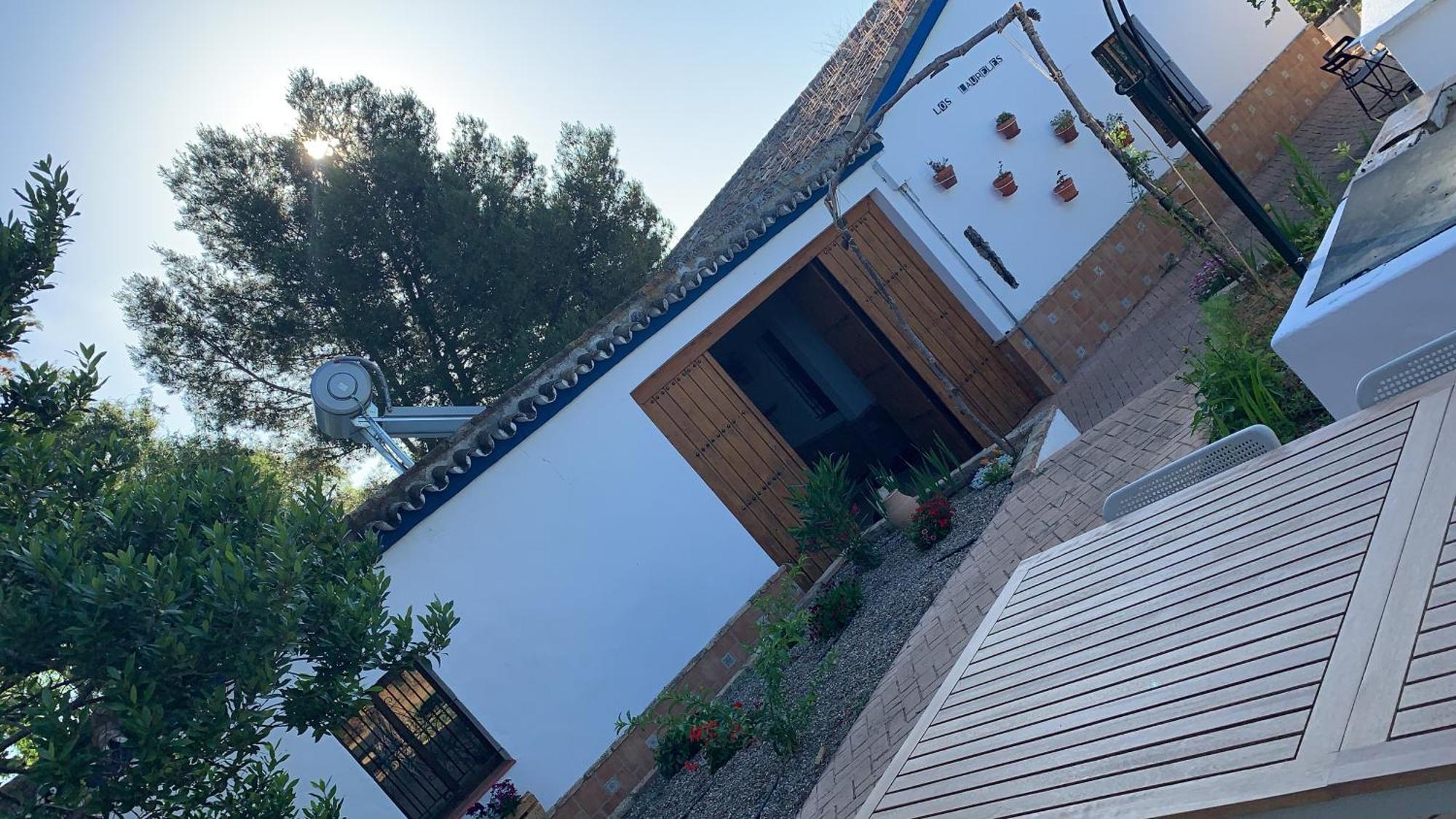 Casa Los Laureles Pilas Exterior foto